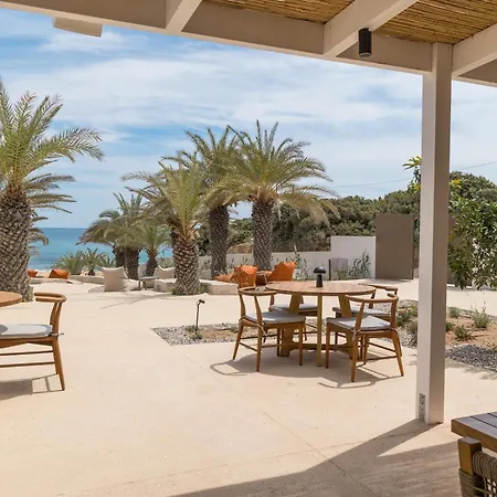 ホテル Golden Milos ηouse By Domotel Provatas