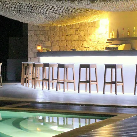 ホテル Golden Milos ηouse By Domotel Provatas