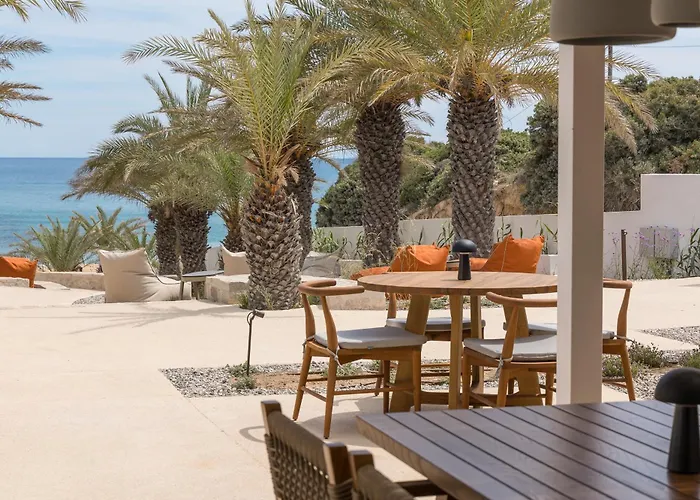 Golden Milos ηouse By Domotel 5*