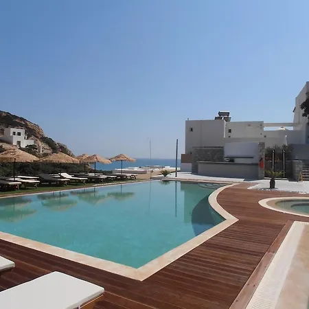 Hotel Golden Milos