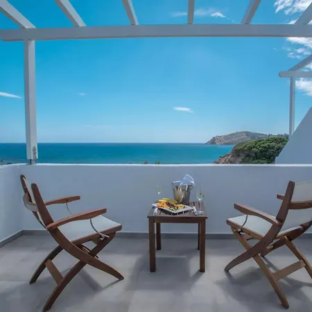 Golden Milos 4*