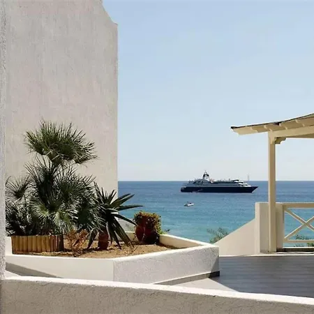 Hotel Golden Milos 4*
