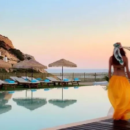 Golden Milos Hotel Provatas