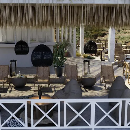 Golden Milos Hotel