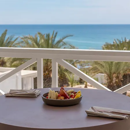 Golden Milos Hotel