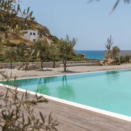 Golden Milos Hotel
