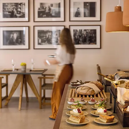 Golden Milos ηouse By Domotel فندق