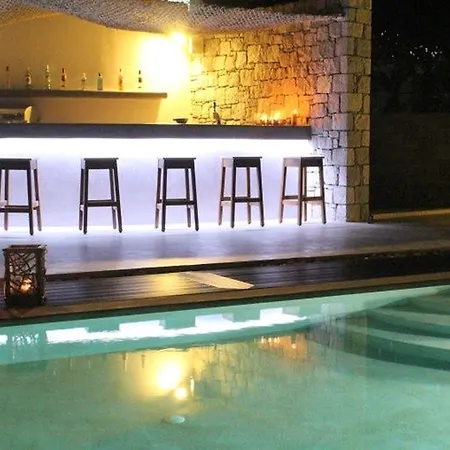 Hotel Golden Milos 4*