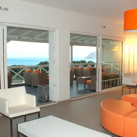 Golden Milos Hotel 4*